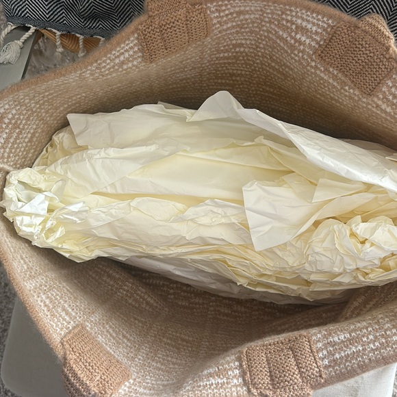 Fendi FF Large Cashmere Tote - Picture 3 of 6